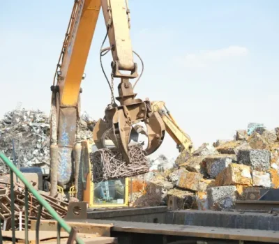 IRON WASTE SCRAP